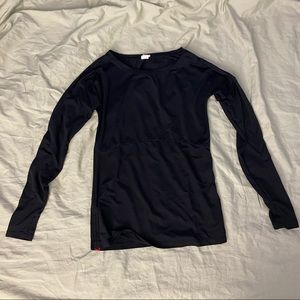 ⭐️ REDUCED SHIPPING! ⭐️ Fabletics Black Long-Sleeve with Adjustable Side-Pulls